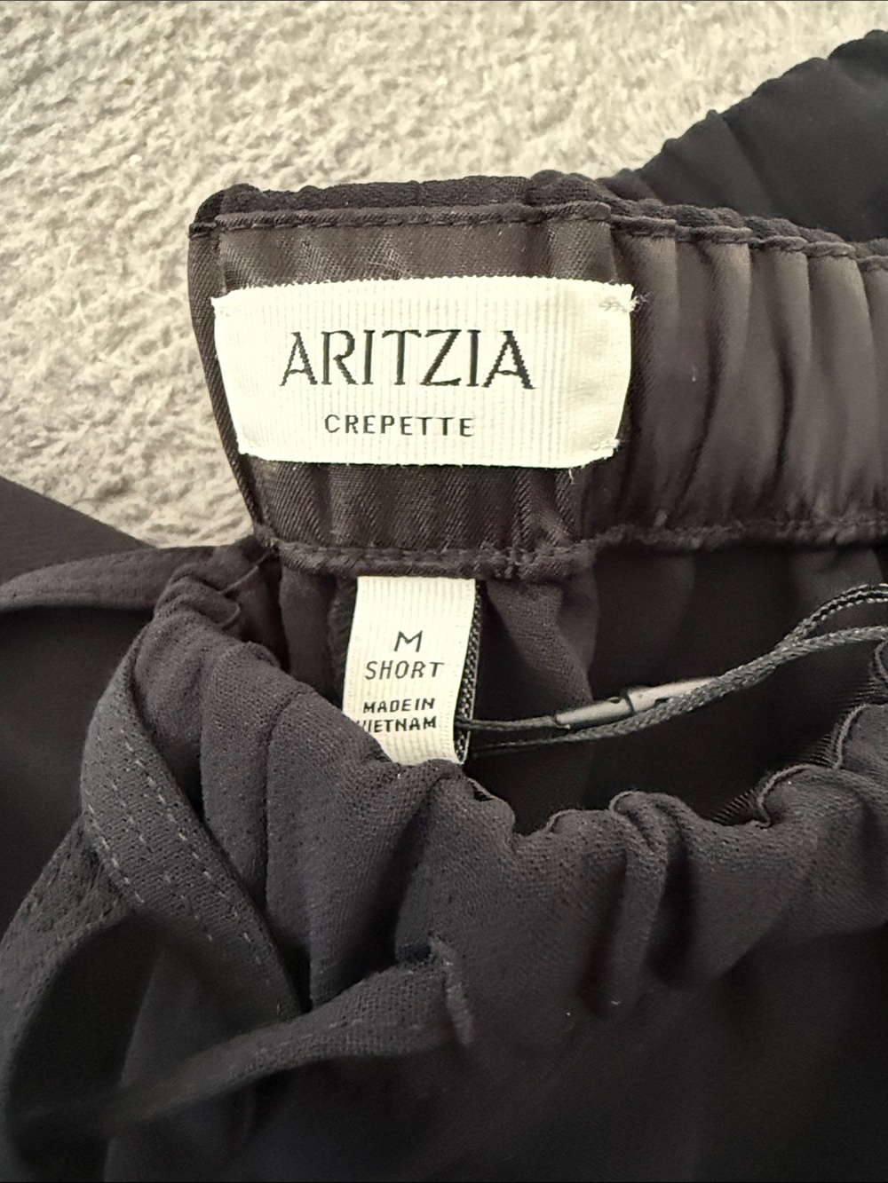 NWT Aritzia Black Lodge Pant - Crepette - Picture 5 of 6